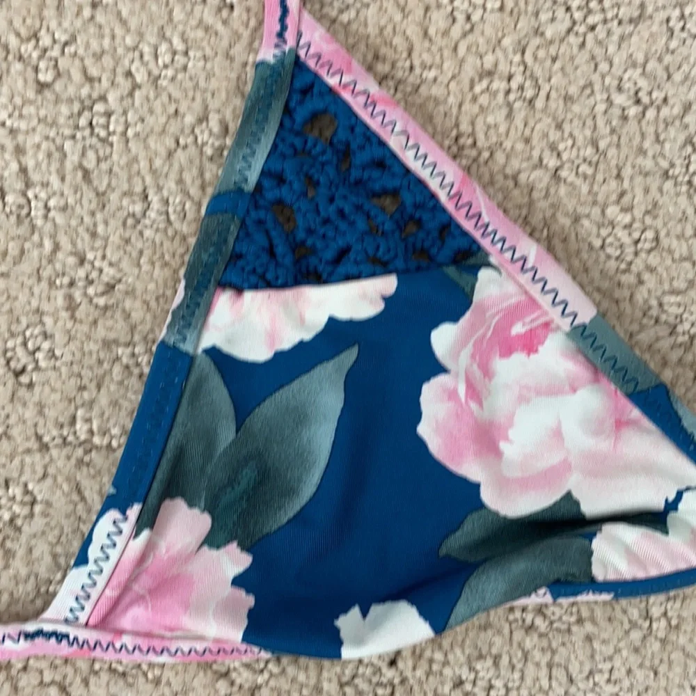 Frankie’s bikini top