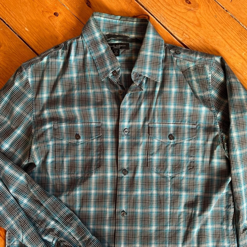 Banana Republic this shirt