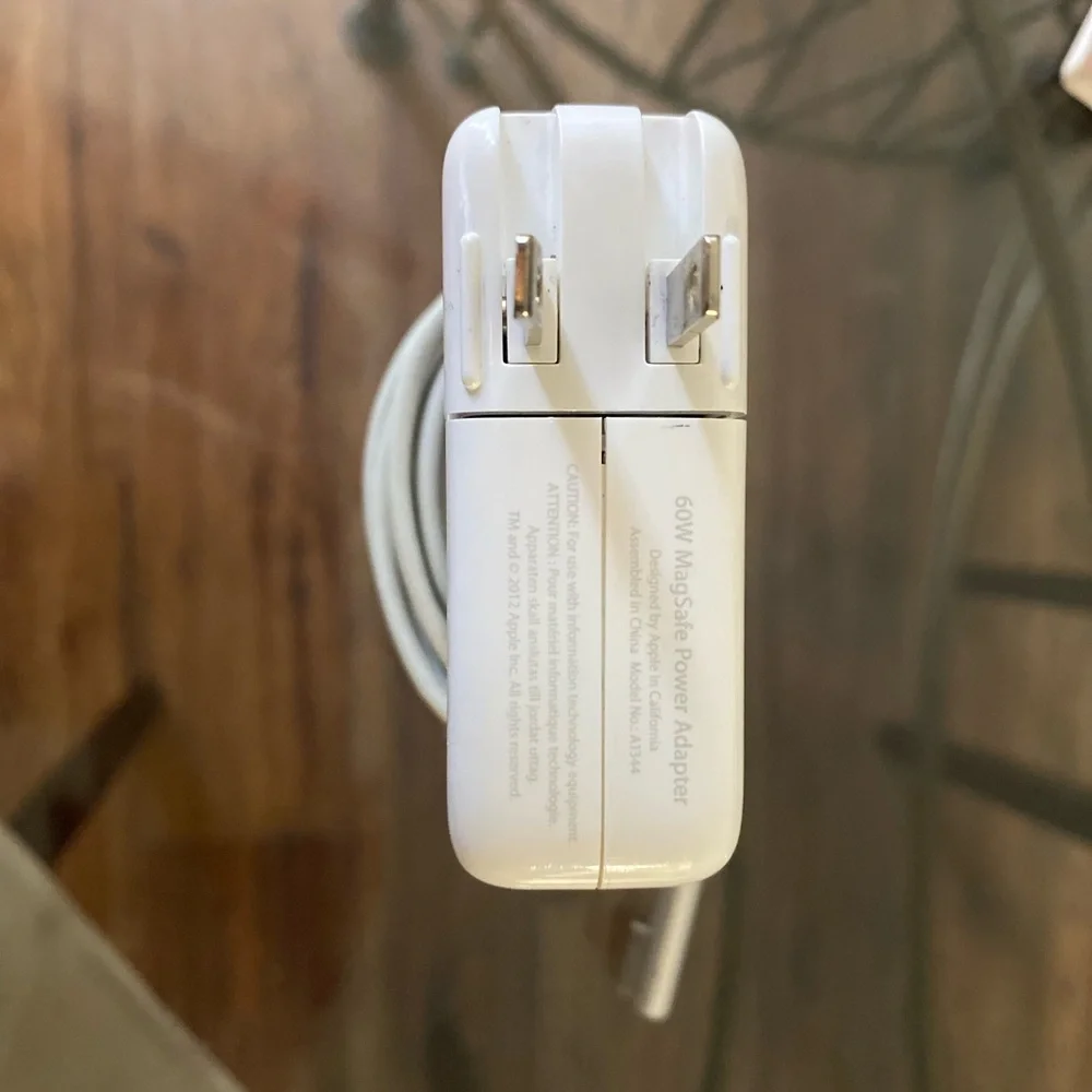 Apple 60w magsafe