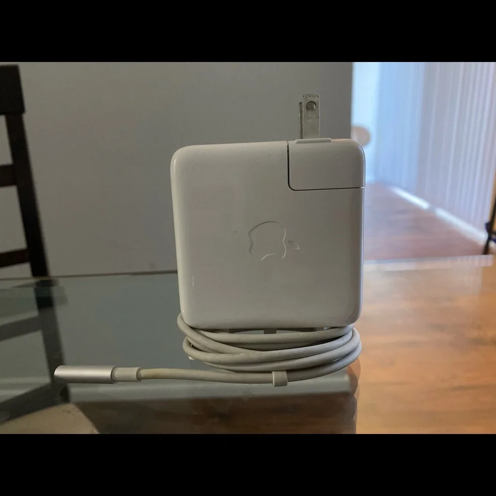 Apple 60w magsafe