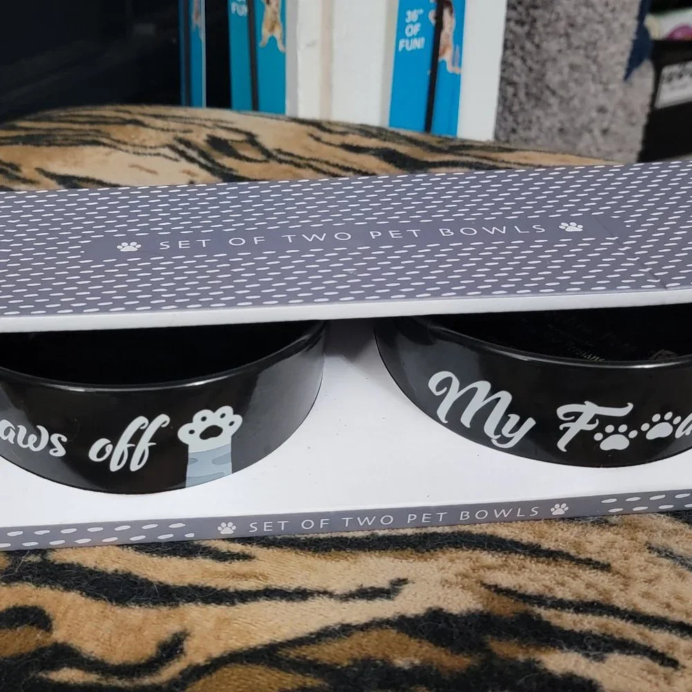 Pet bowl set Small Pet,, New!