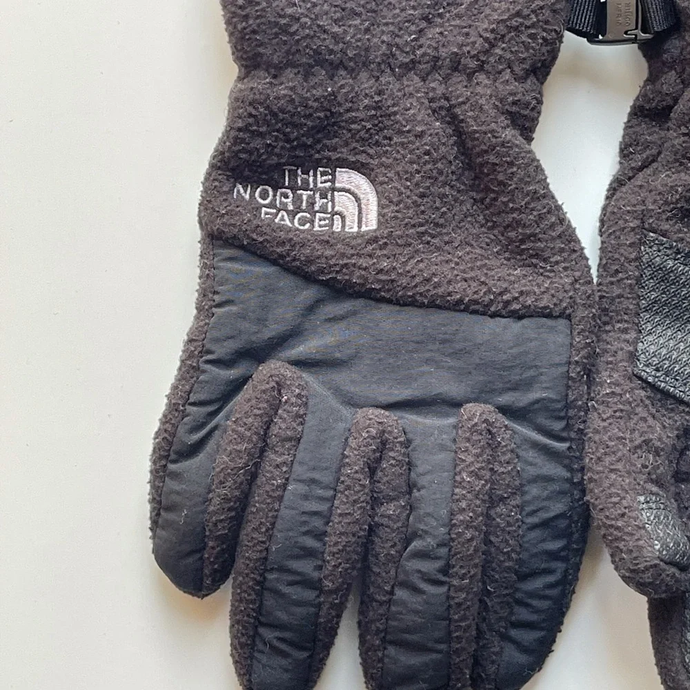 The North Face tʜᴇ ɴᴏʀᴛʜ
