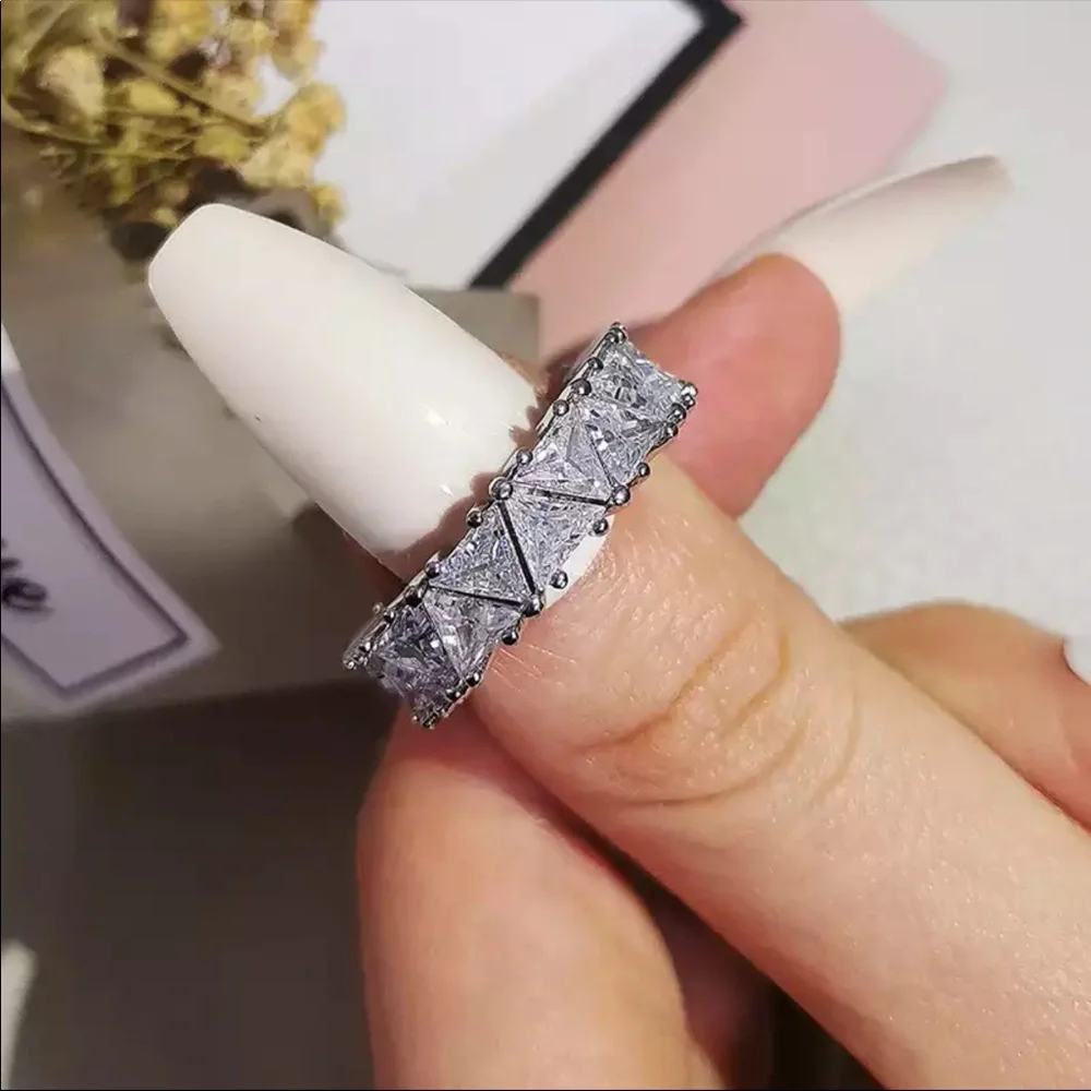 New Luxury Triangle 925 Silver Eternity Band Ring for Women