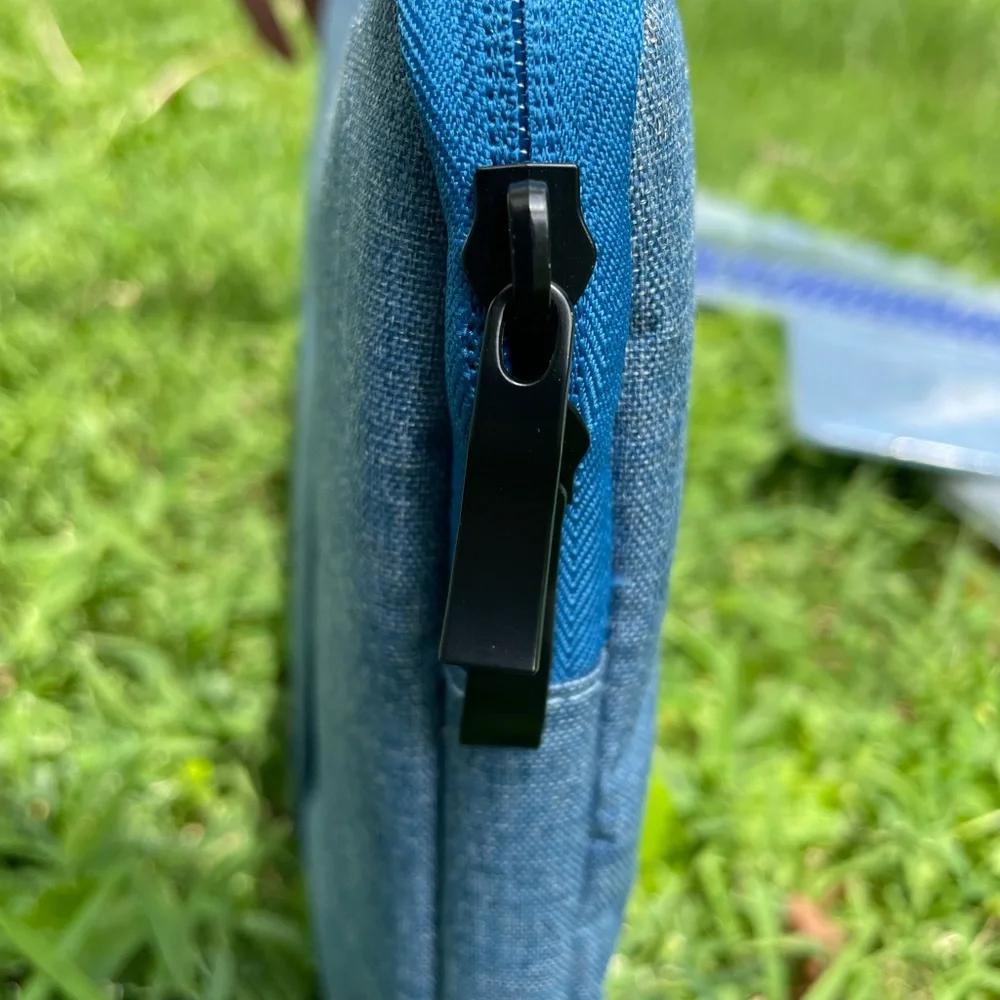 N/A macbook bag
