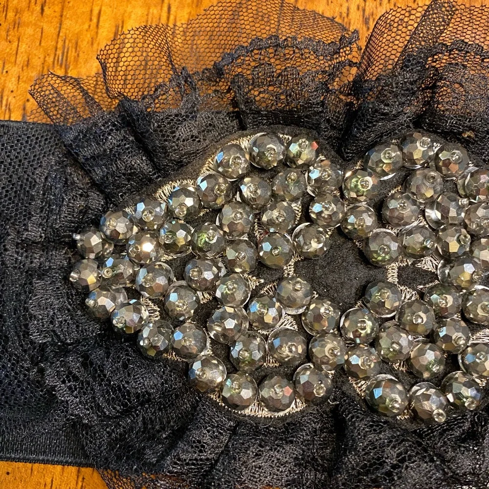 N/A black stretchy