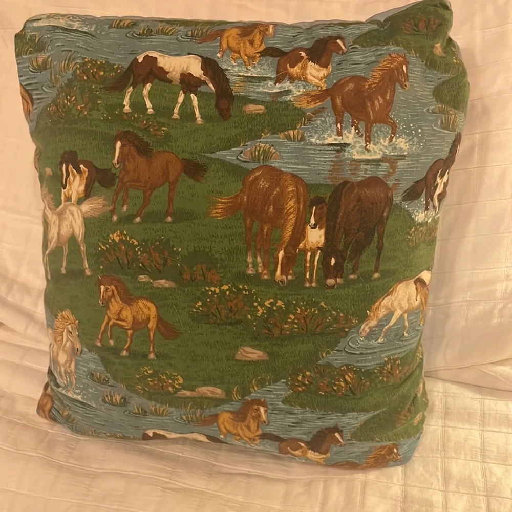 Handcrafted comforter matching
