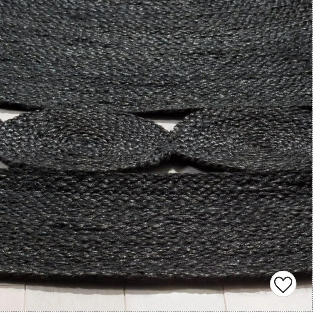 Noemi Solid Woven Round Rug - Safavieh
