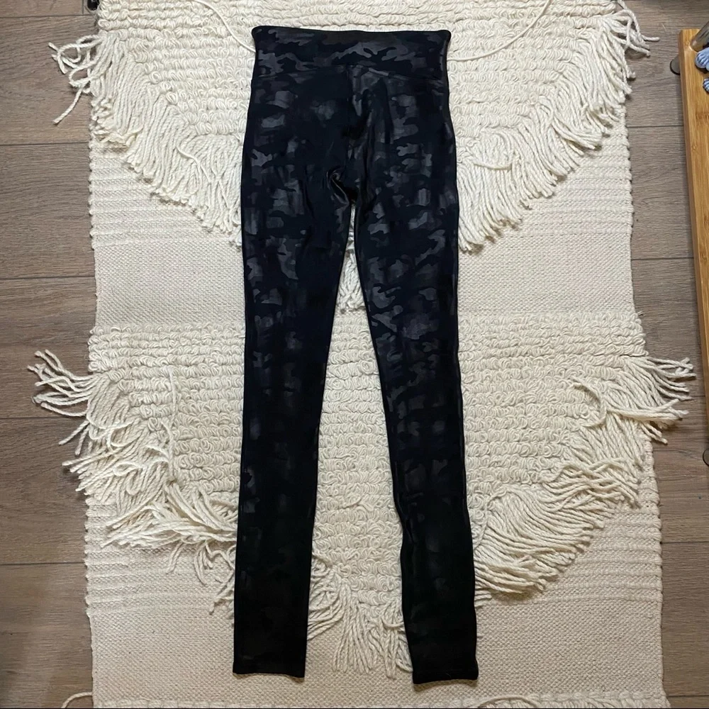 SPANX black faux leather camo leggings XS