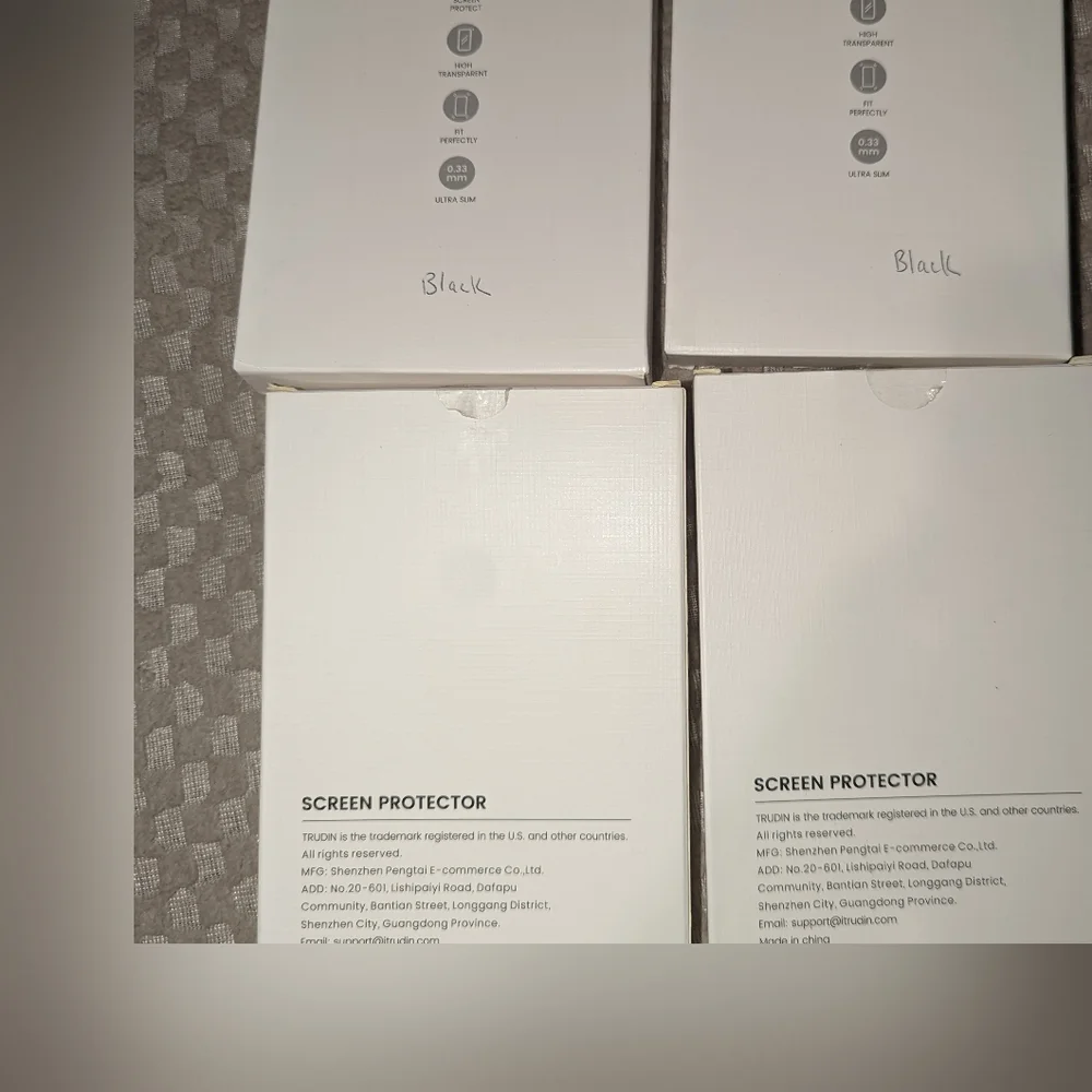 Premium Materials iphone 13