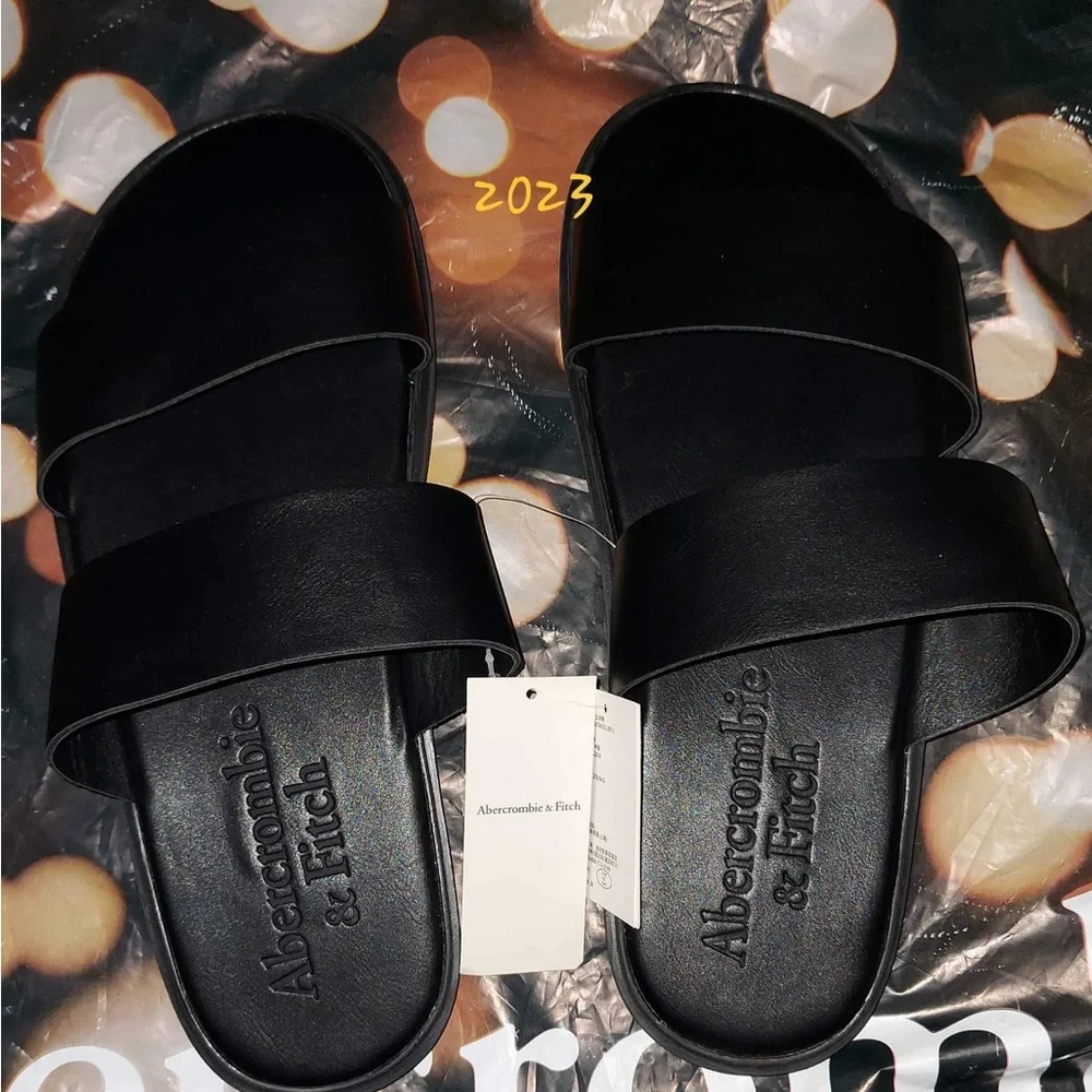 Abercrombie & Fitch brand new
