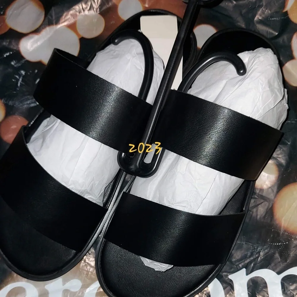 Abercrombie & Fitch brand new