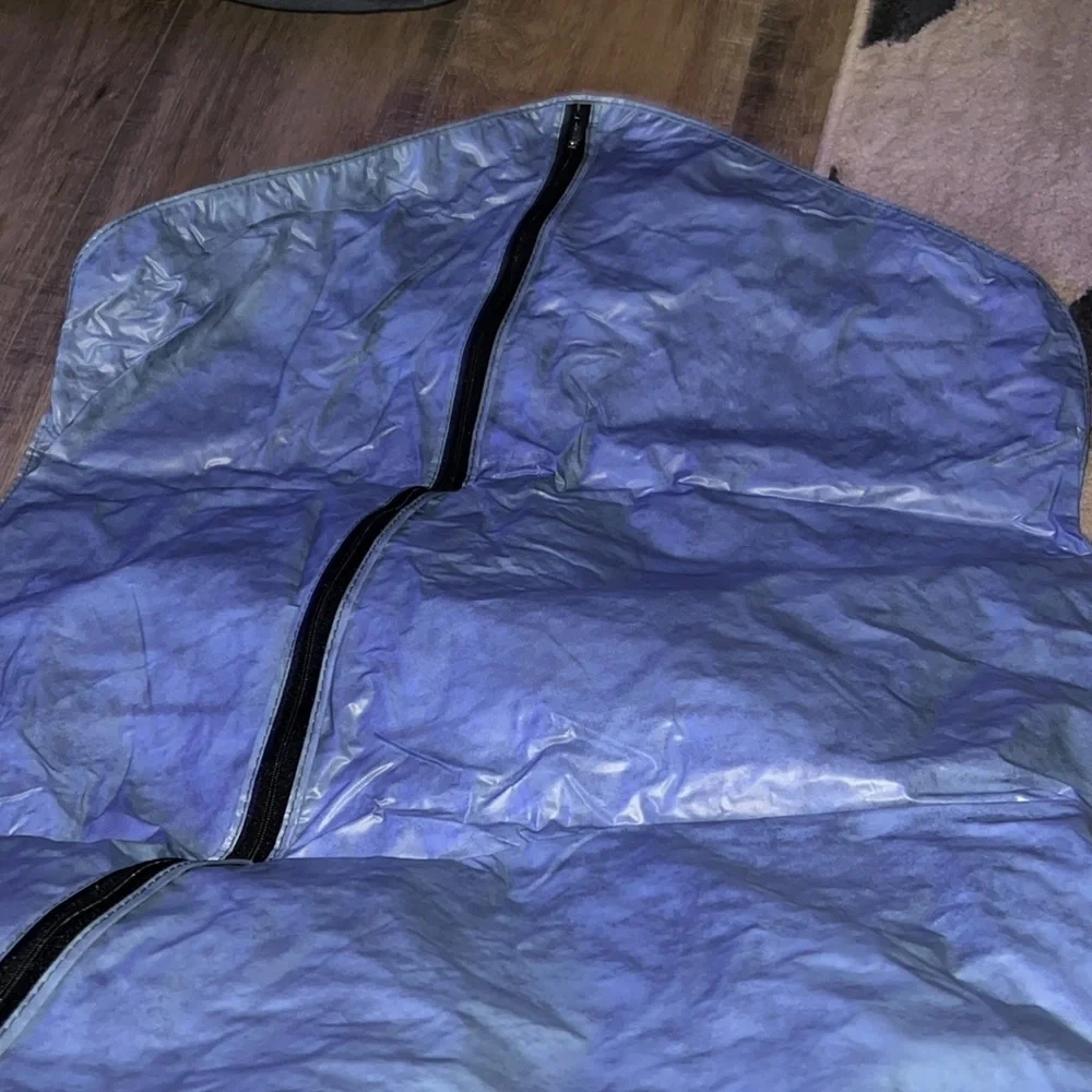 None excellent garment