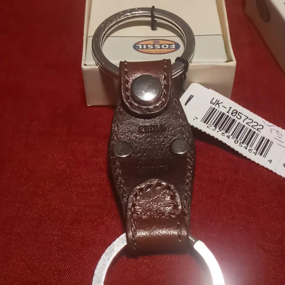 Fossil genuine leather