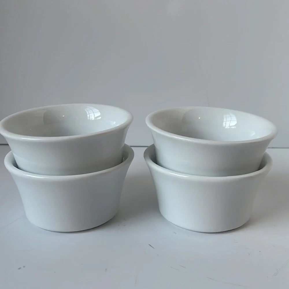 Crate&Barrel microwave ounce