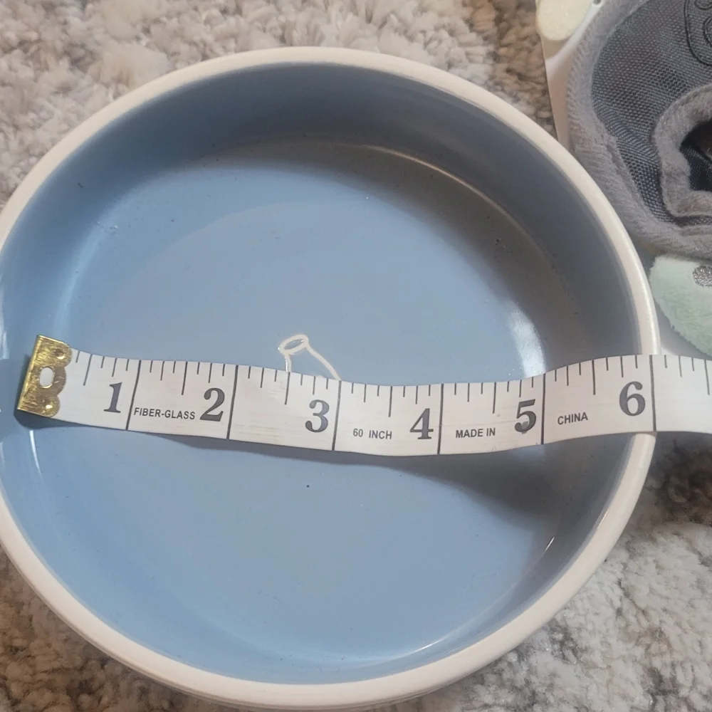 2 pcs cat bundle, bowl and toy