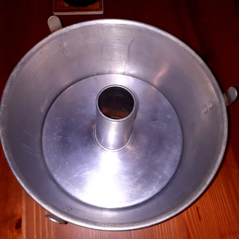 Mirro Vintage Angel Food Cake  Pan