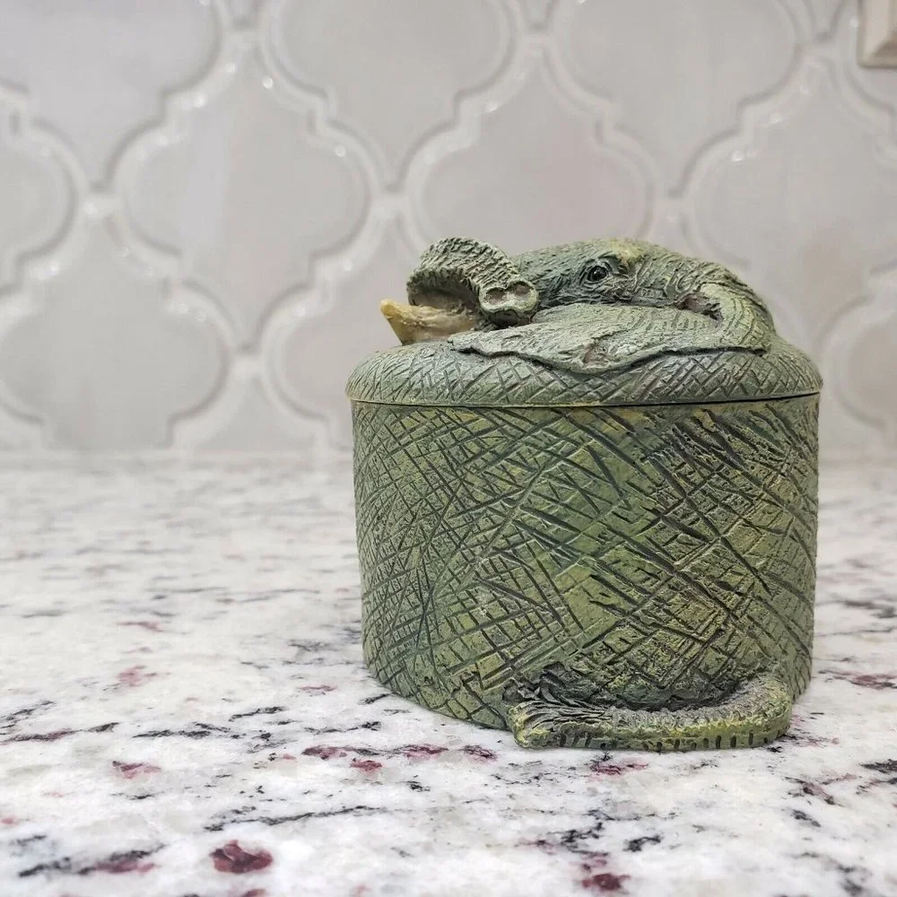 Vintage Resin Elephant Head Round Trinket Box