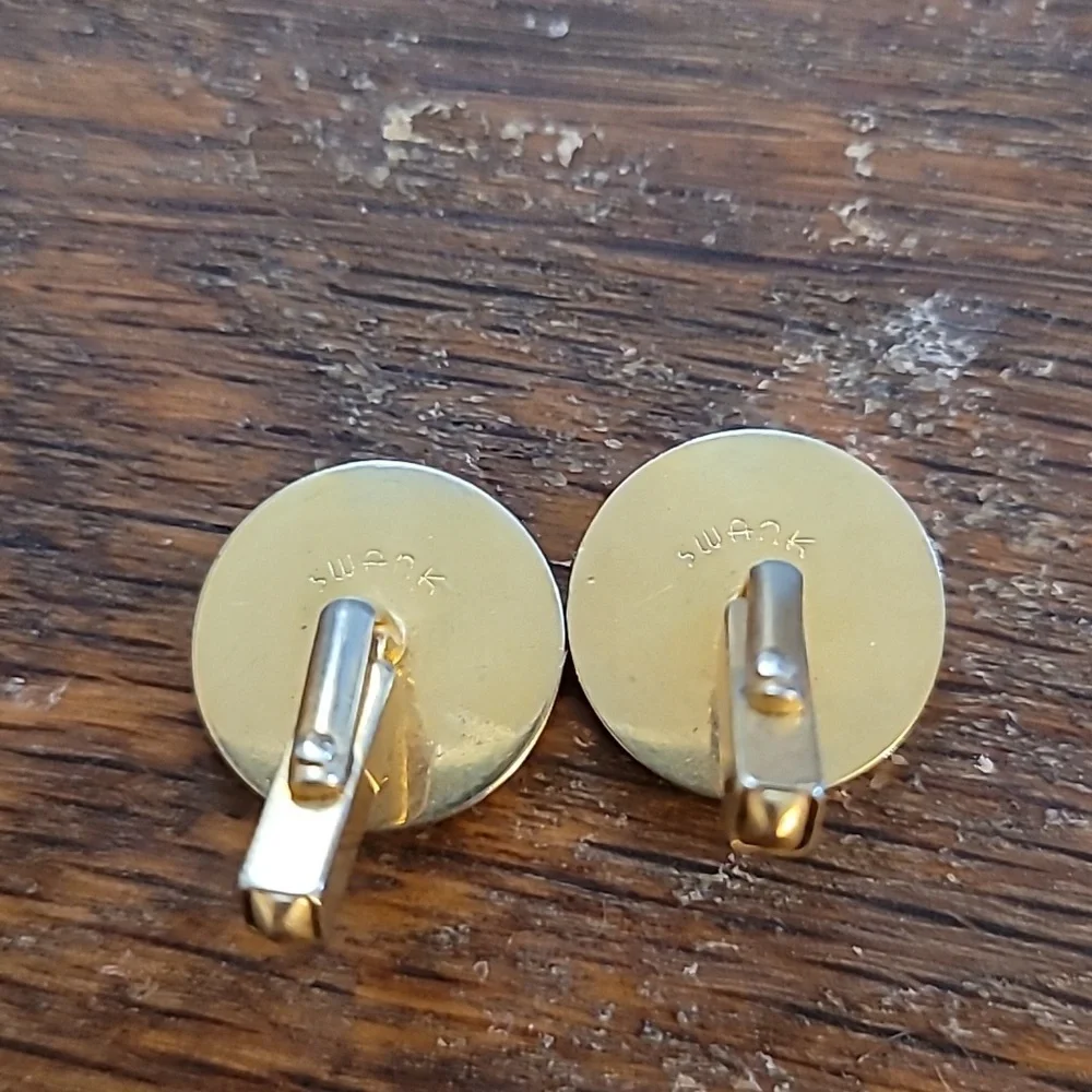 SWANK round cufflinks goldtone