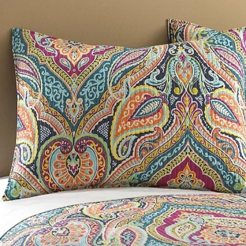 Levtex Home Magnolia Quilt Set, NWOT,             Full/Queen 3-Piece Set