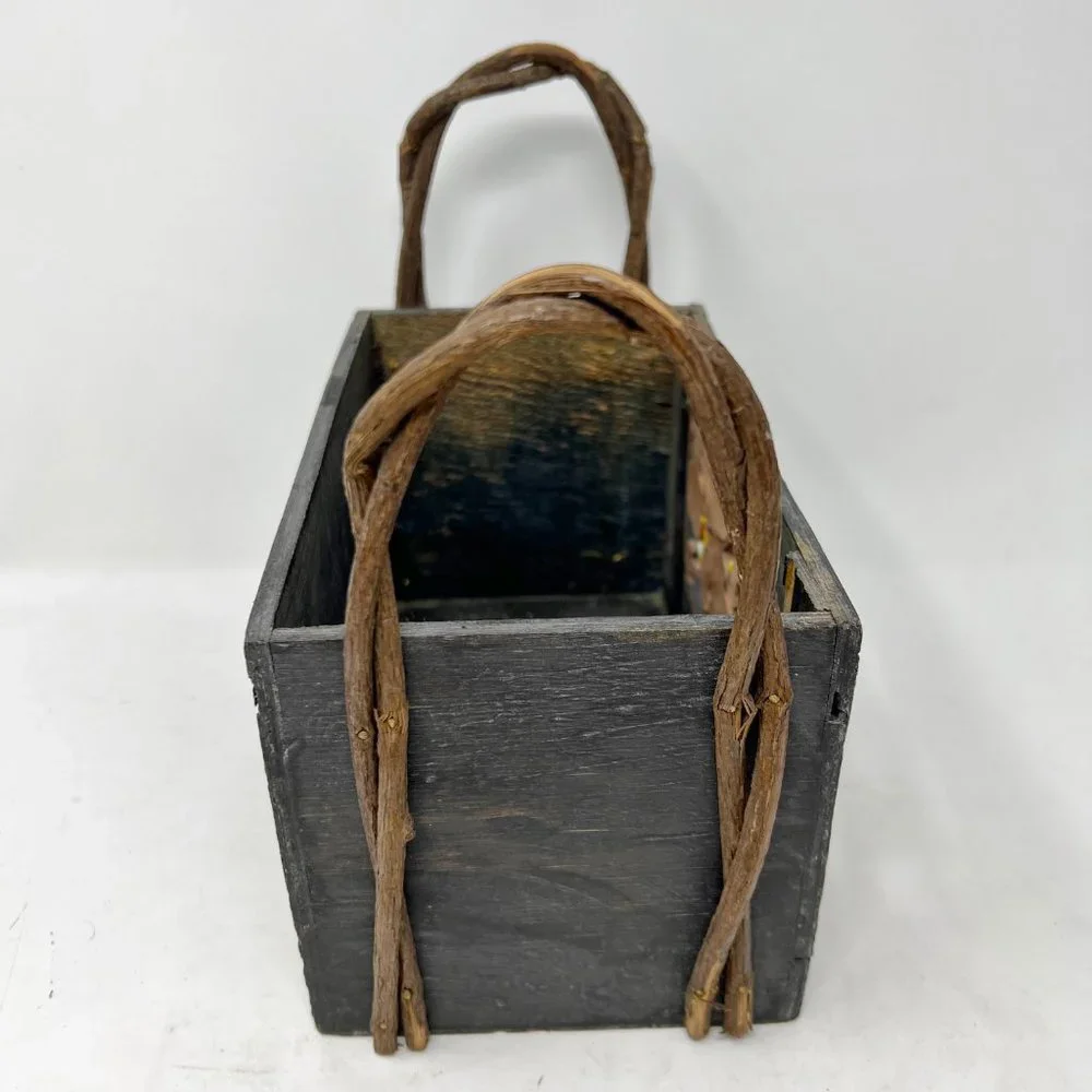 Unbranded worn primitive