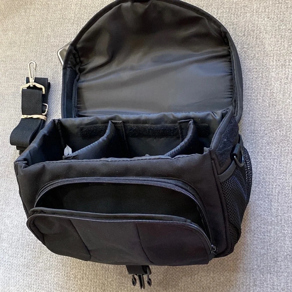 Bower 11” strap spacious