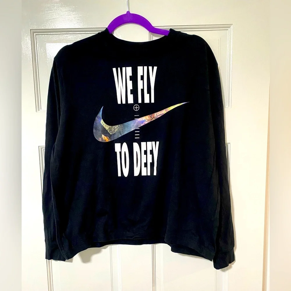 Nike long sleeve tee