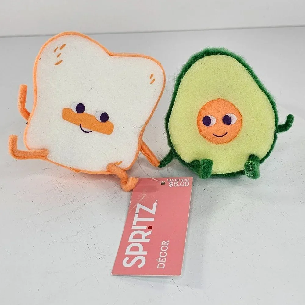 New Target 2022 Spritz Avocado Toast Valentine Indoor Decor Felt Couple Love