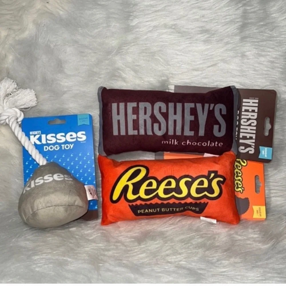 Chocolate Theme Dog Toys Set of (3) Hershey, Kisses, Reese’s NWT