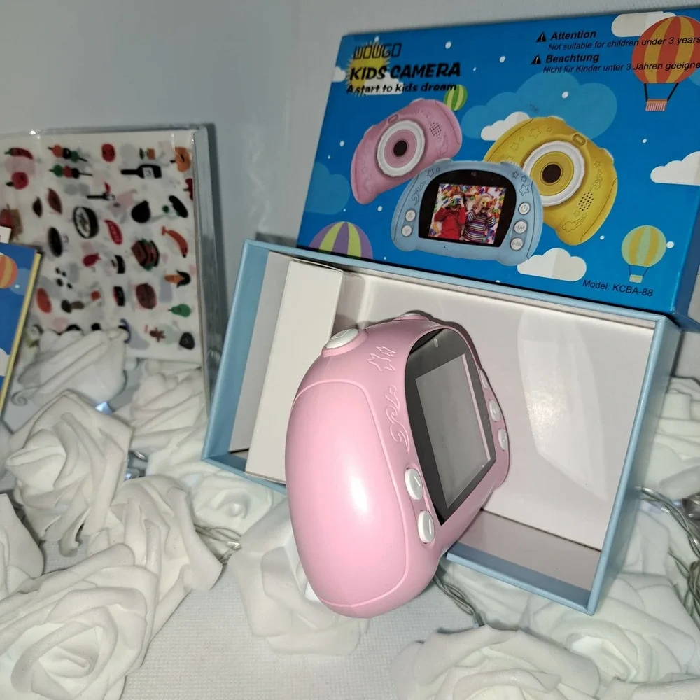 WOWGO Kids Digital Camera - 12MP Children's Camera with Large Screen NEW