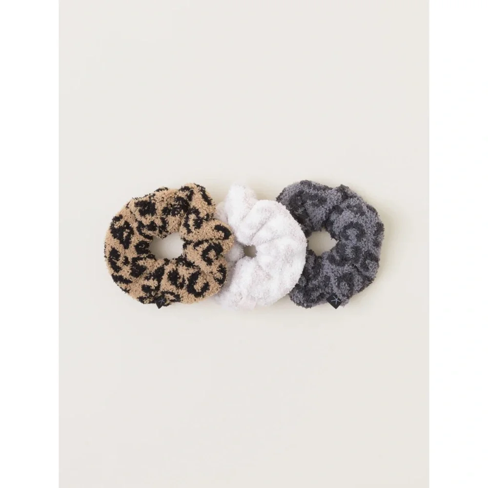 New Barefoot dreams Barefoot in the Wild® CozyChic 3 Scrunchie Set in Leopard