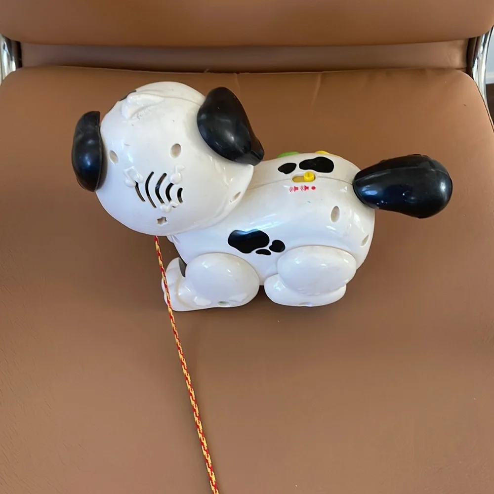 VTECH PULL & SING MUSICAL PUPPY NWOT
