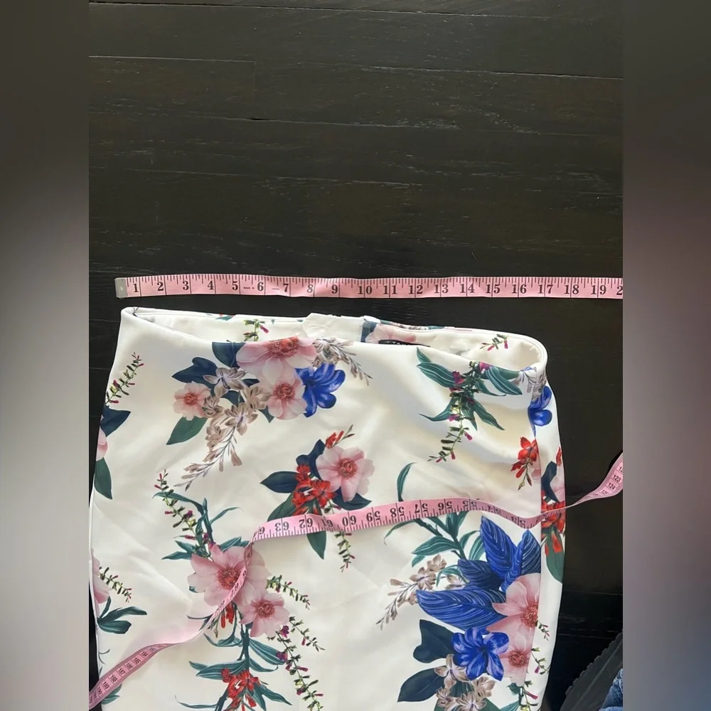T Tahari size new