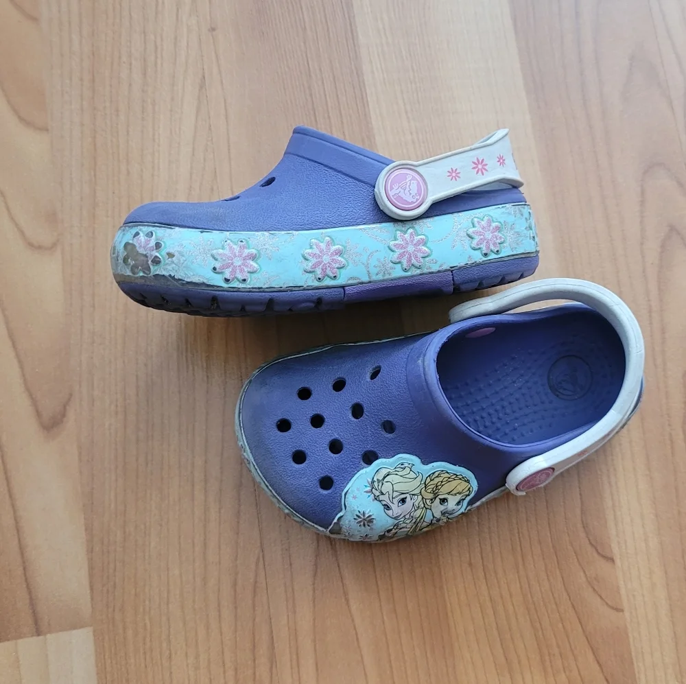 CROCS disney toddler