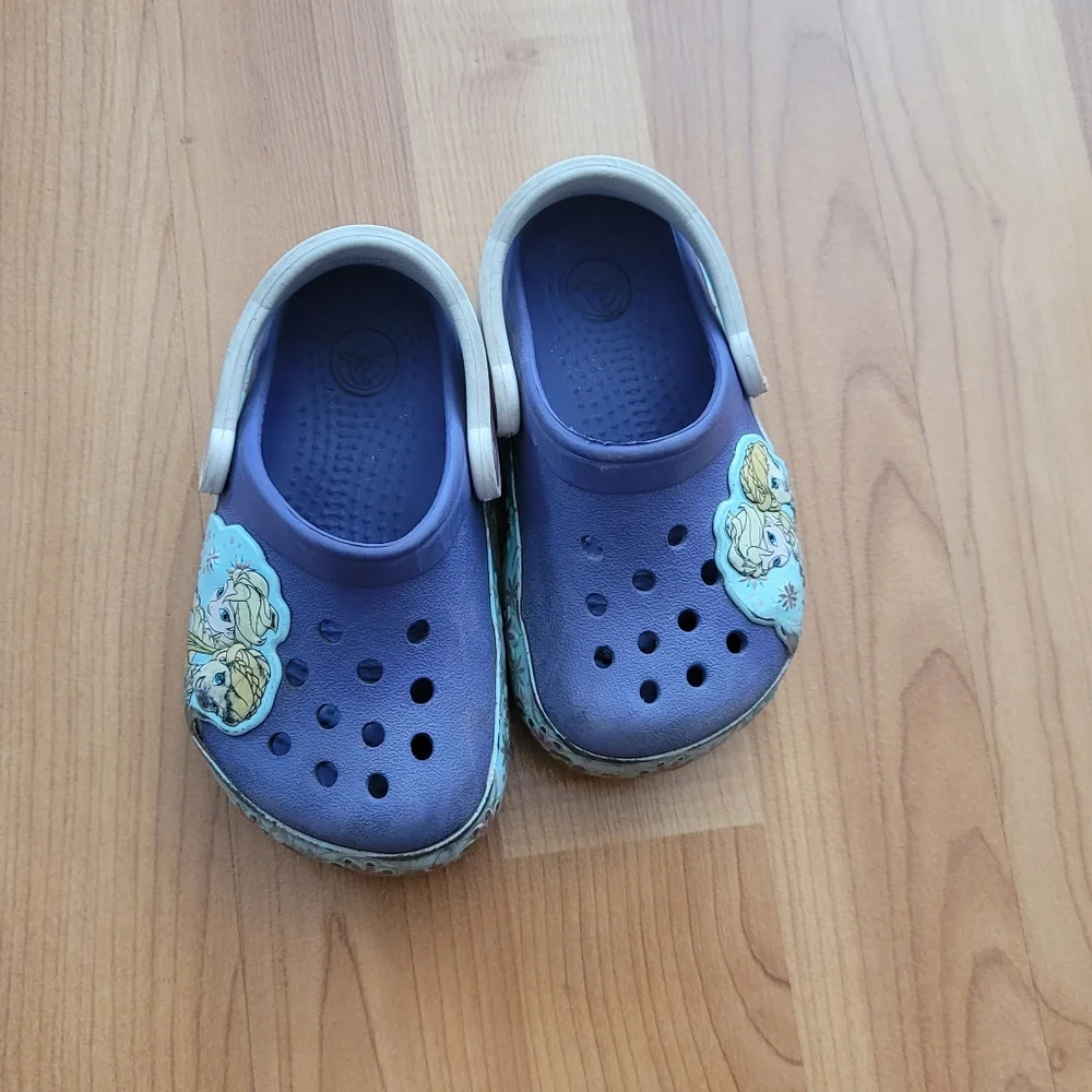 CROCS disney toddler