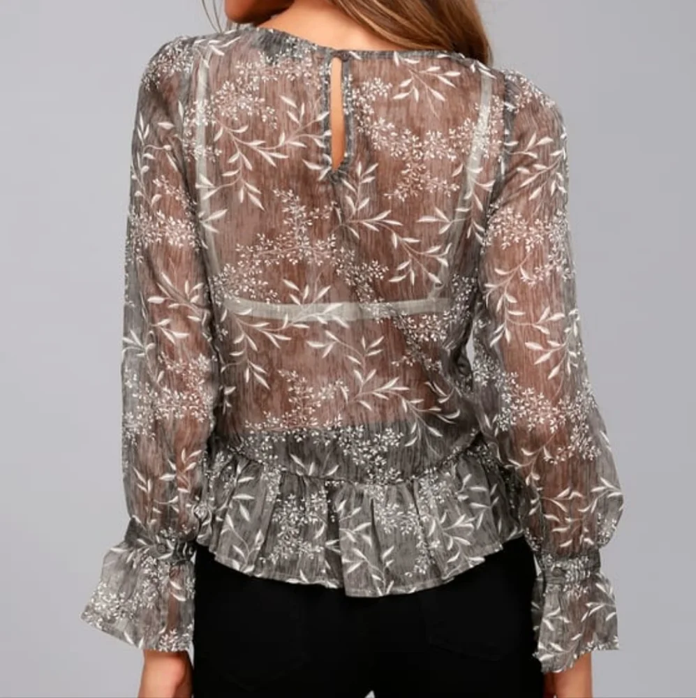 Lulus beautiful lightweight