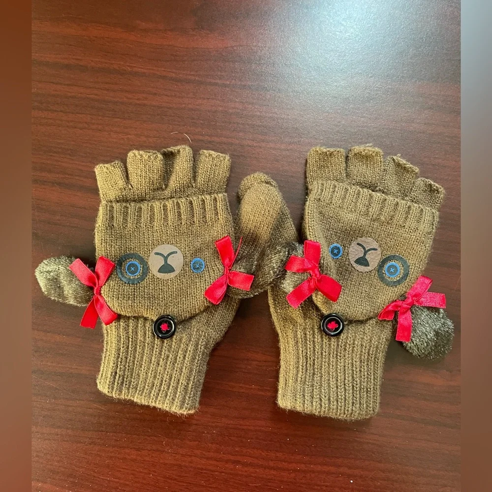 N/A fingerless gloves
