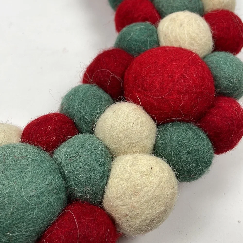 N/A poms sizes