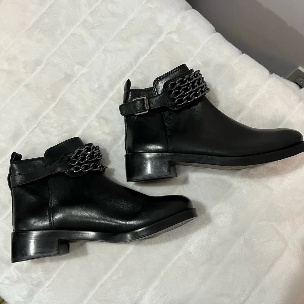 ⭐️⭐️⭐️new—never worn⭐️⭐️⭐️