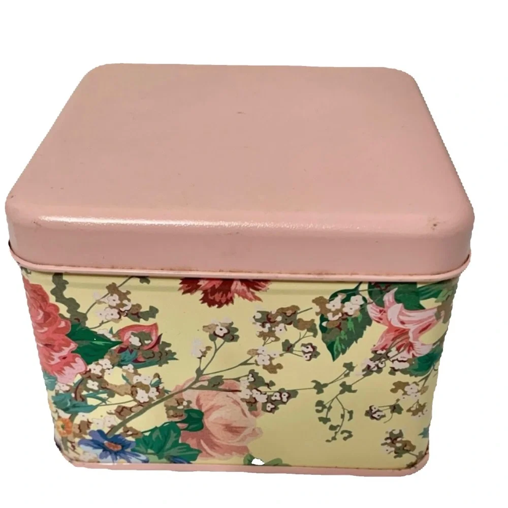 Vintage Floral Tin