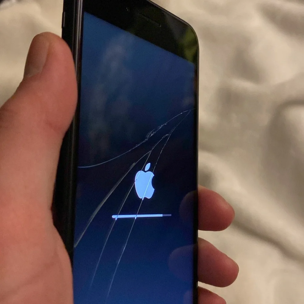 Apple screen barely