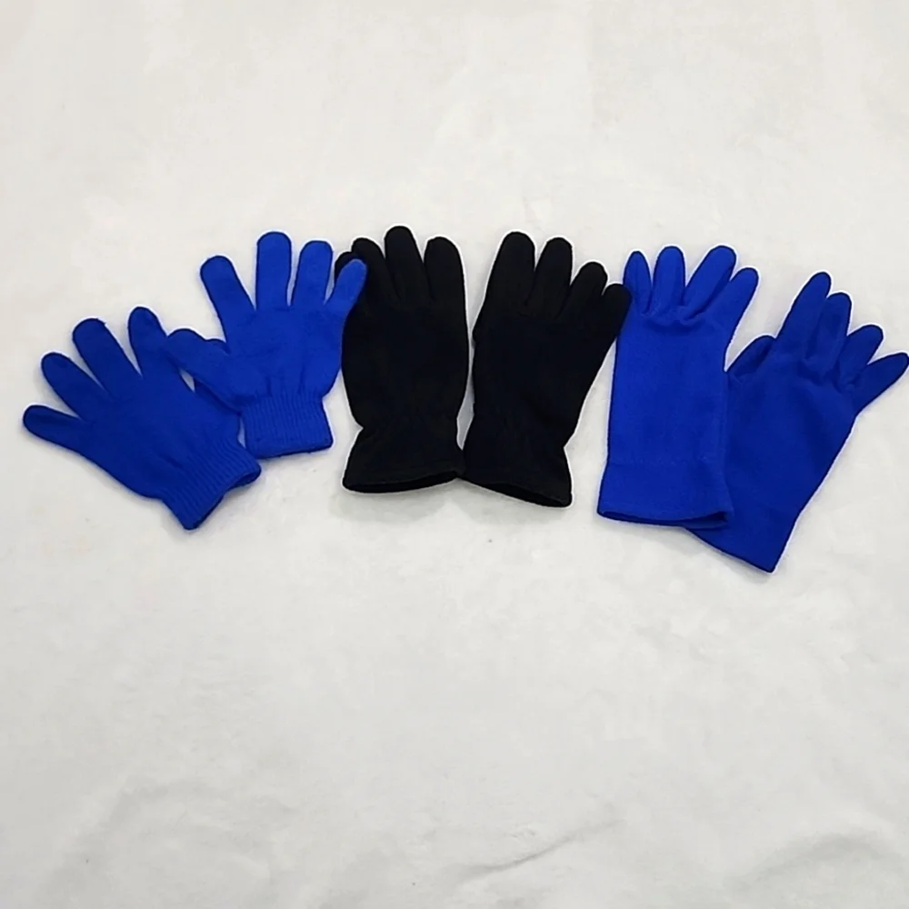 Boy's 3 Blue And Black Glove Bundle XS/S