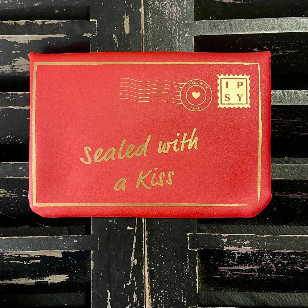 IPSY Sealed with a Kiss Postcard Makeup Clutch NEW