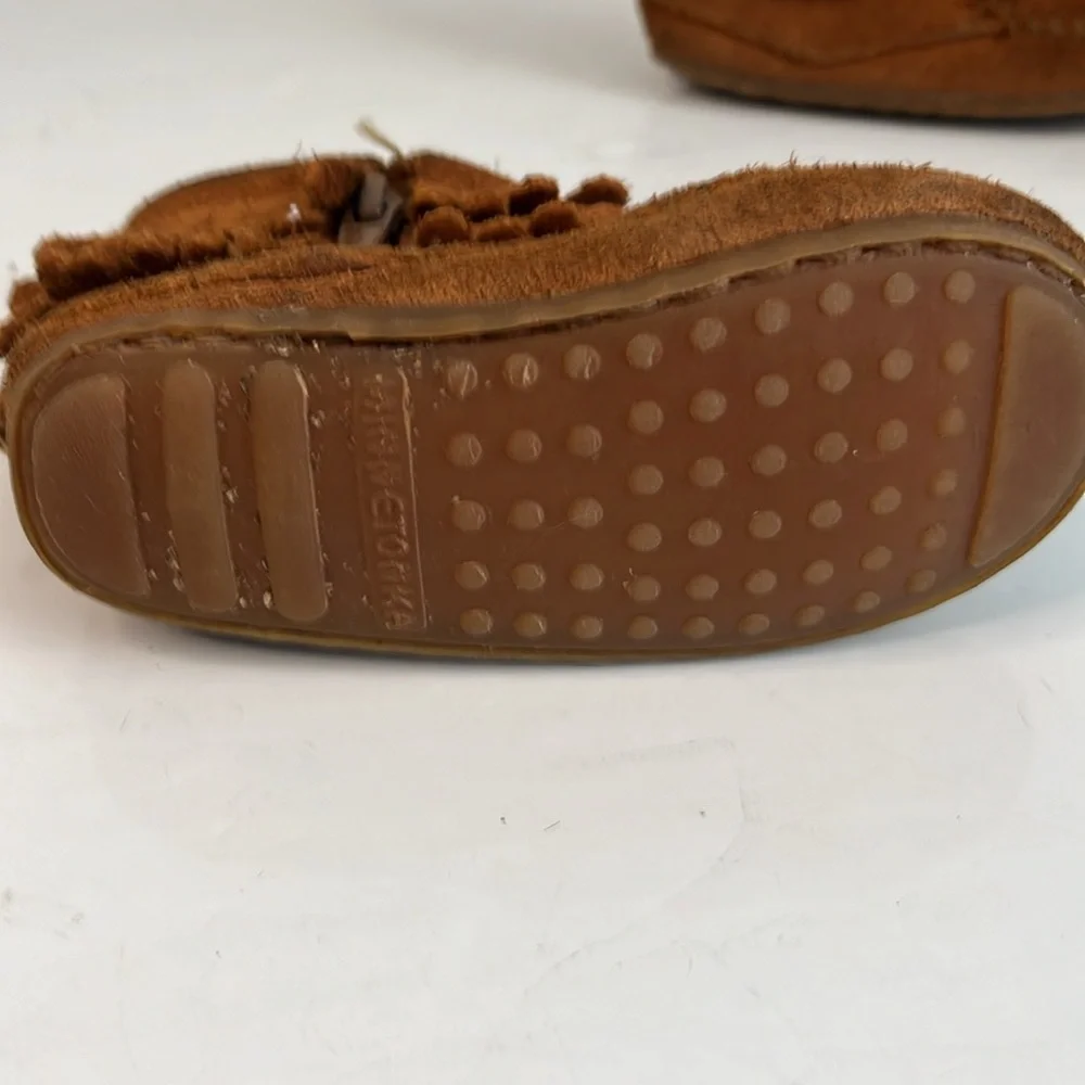 Minnetonka Ankle Moccasins Side Zip Size 4 Leather Double Fringe Used