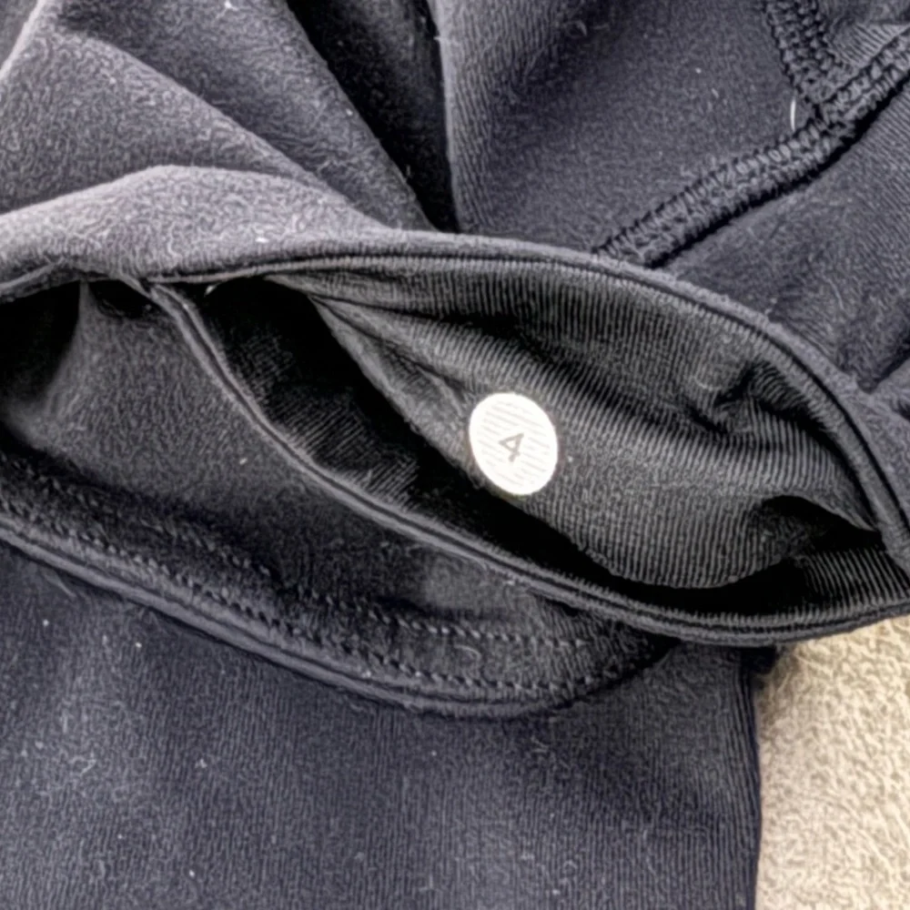 lululemon athletica pre loved