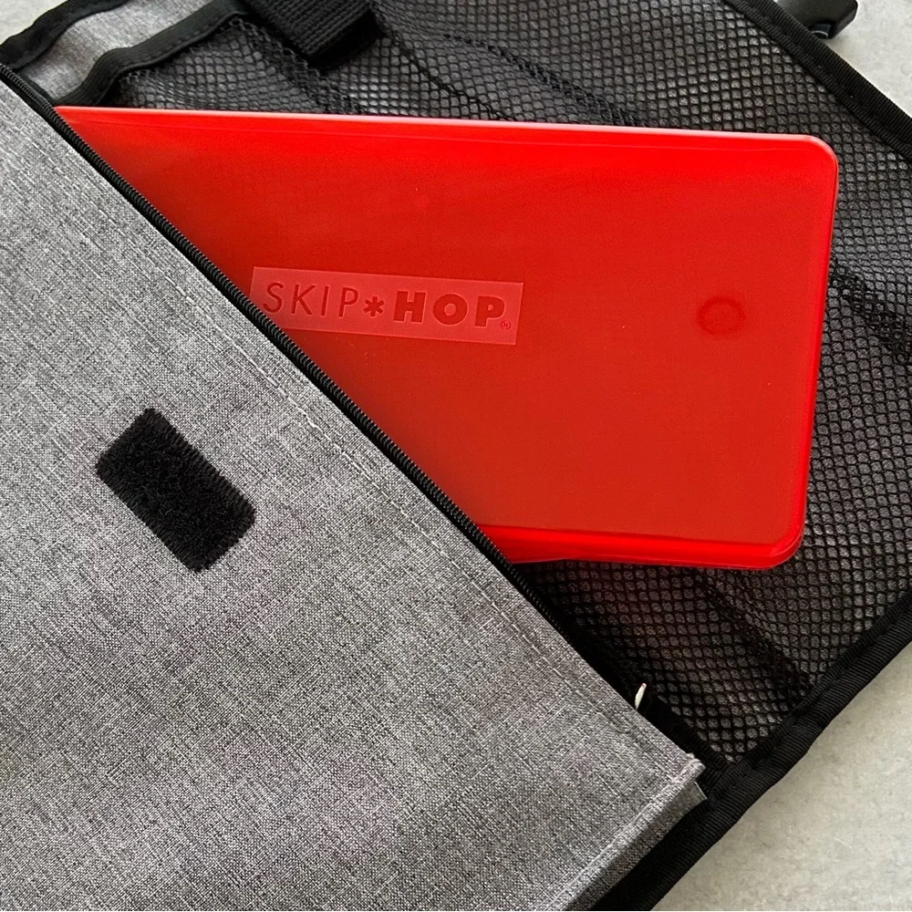 Skip Hop anywhere any