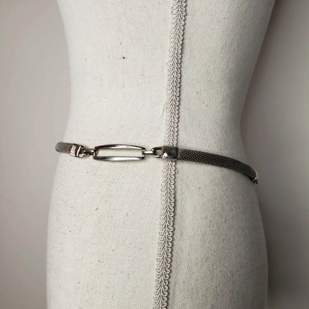 Unbranded silver tone