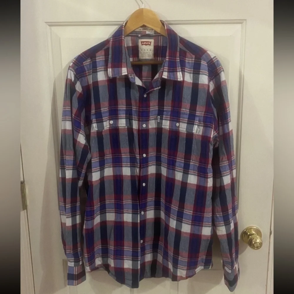 Levis pre owned