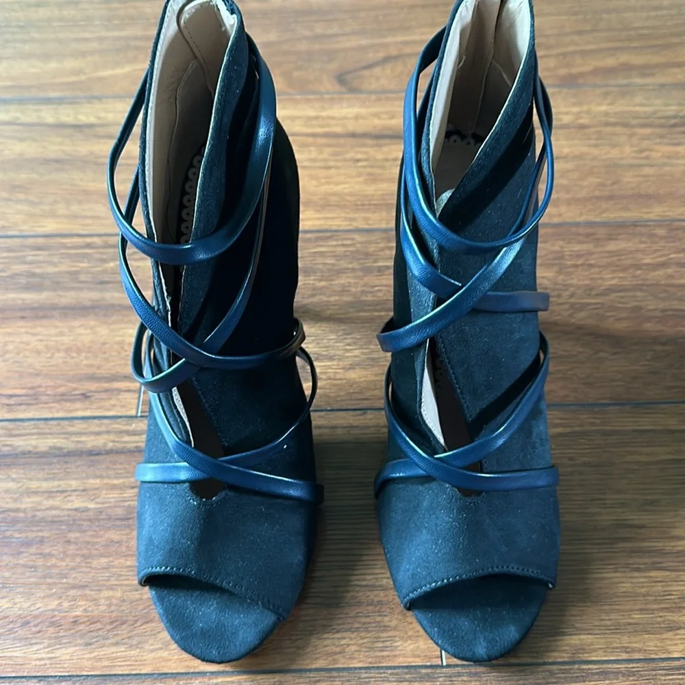 N/A high heeled