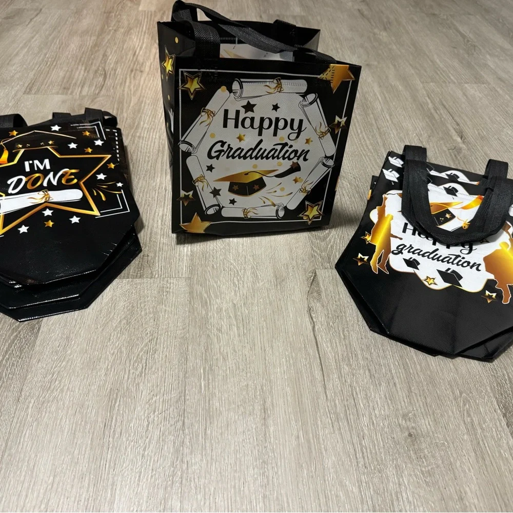 ***2/$15*** 10pack graduation plastic gift bags