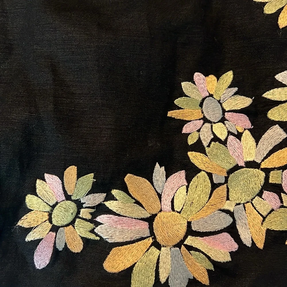 Jessica Howard beautiful embroidery